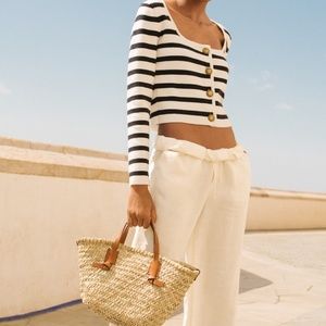 Crossbody mini basket bag